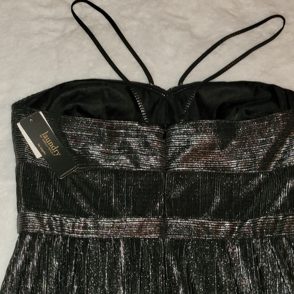 Evening dresses - Picture 2 of 3